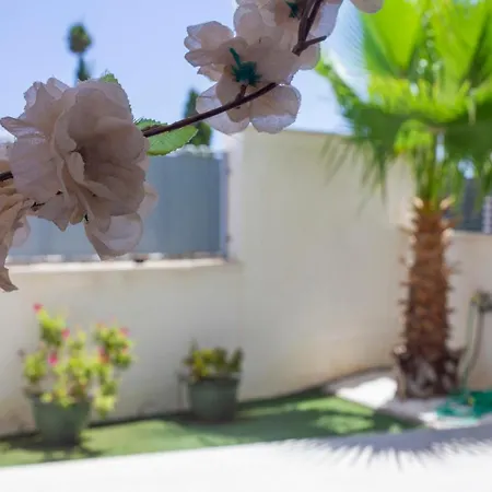 Pink Garden Orihuela