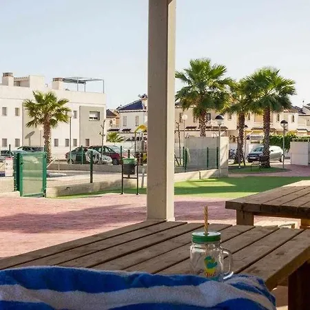 Pink Garden Apartment Orihuela